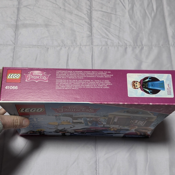 LEGO Disney Princess Anna & Kristoff's Sleigh Adventure Set - Picture 4 of 6